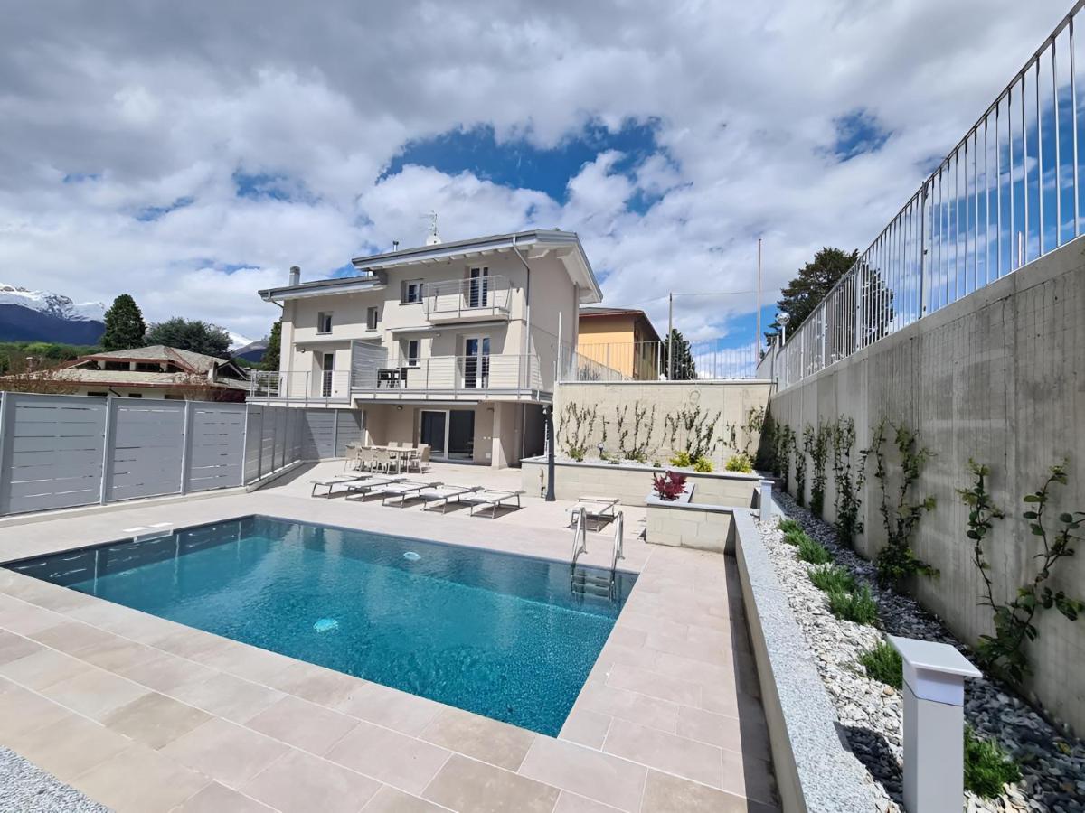 Villa Claudia With Private Pool Colico Zewnętrze zdjęcie