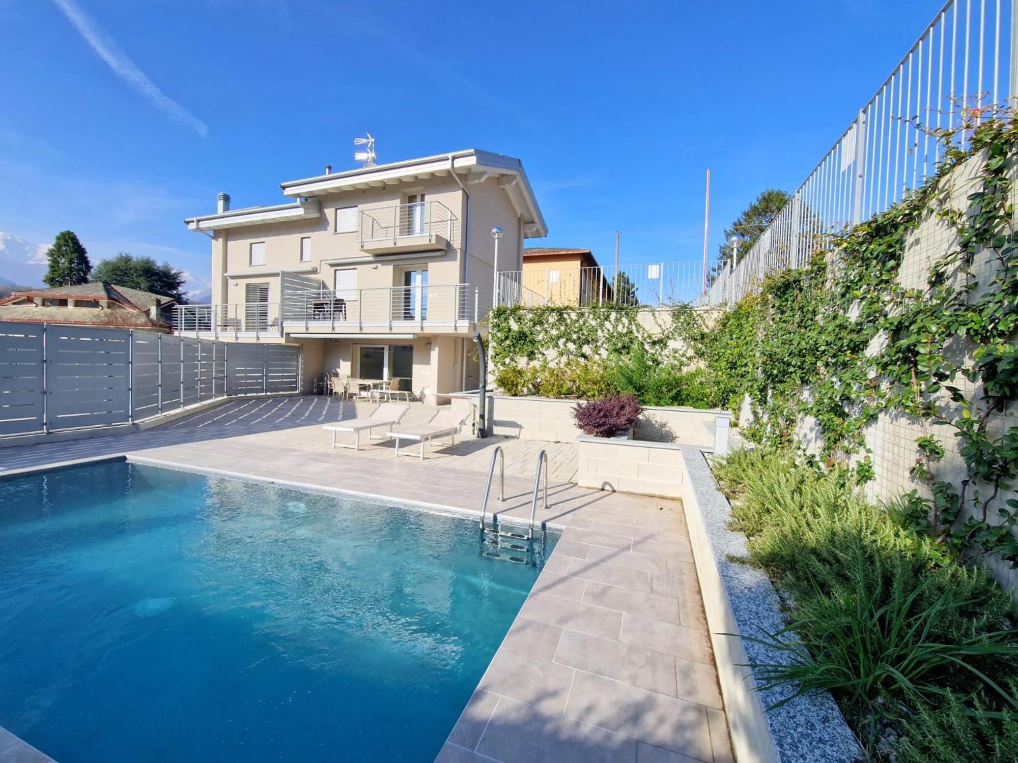 Villa Claudia With Private Pool Colico Zewnętrze zdjęcie