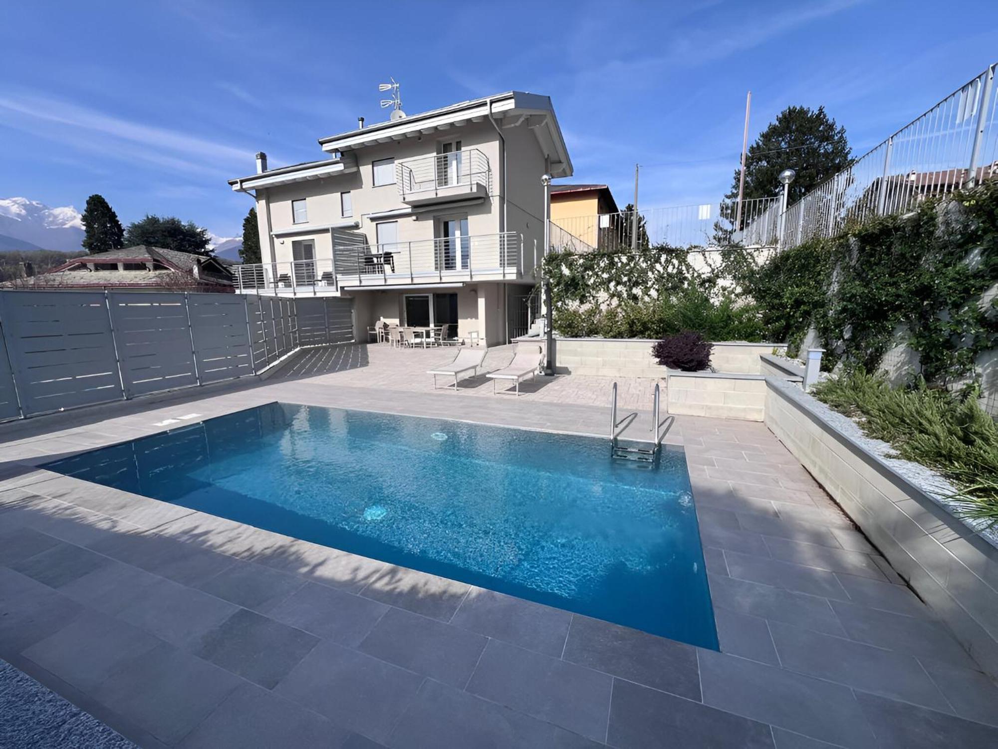 Villa Claudia With Private Pool Colico Zewnętrze zdjęcie
